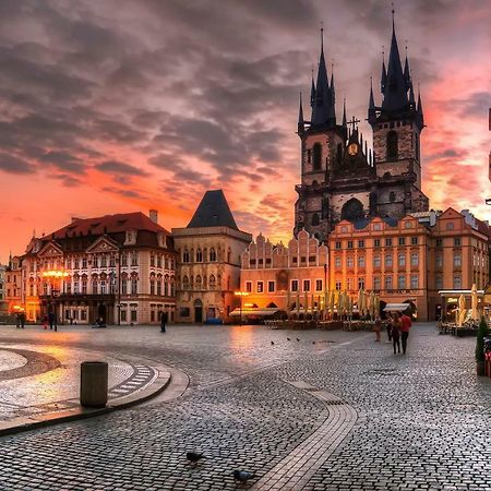 Spacious Apartment Near Wenceslas Square プラハ エクステリア 写真